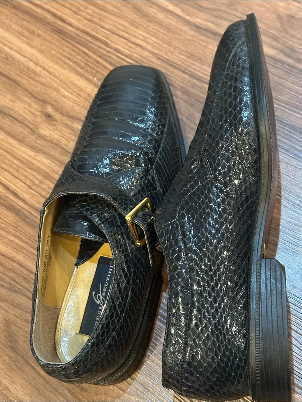 Giorgio Brutini polished black